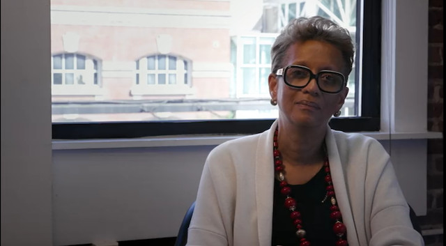 Sharon AH May-ová – bývalá štátna prokurátorka mesta Baltimore